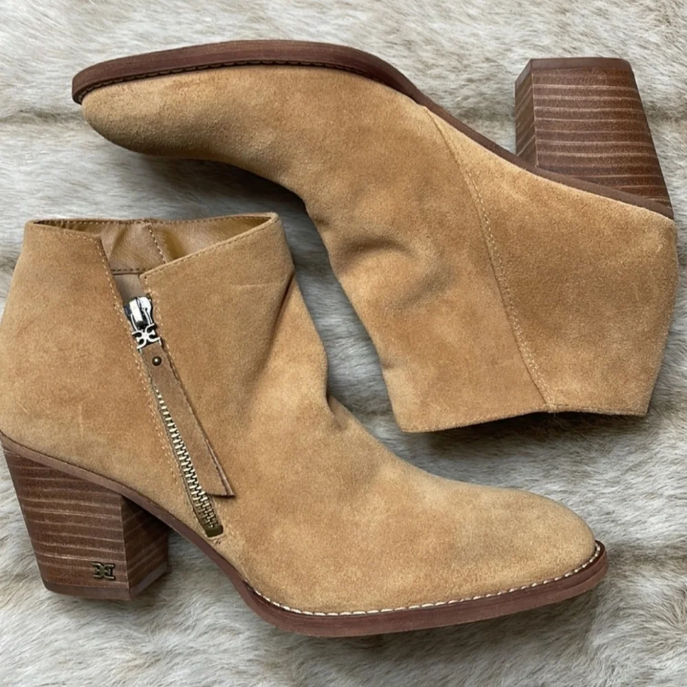 Women's Sam Edelman Macon Suede Ankle Bootie - Golden Caramel - Picture 2 of 10